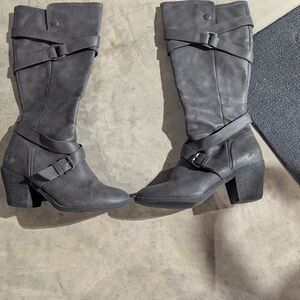 Women's Gray Leather Boots